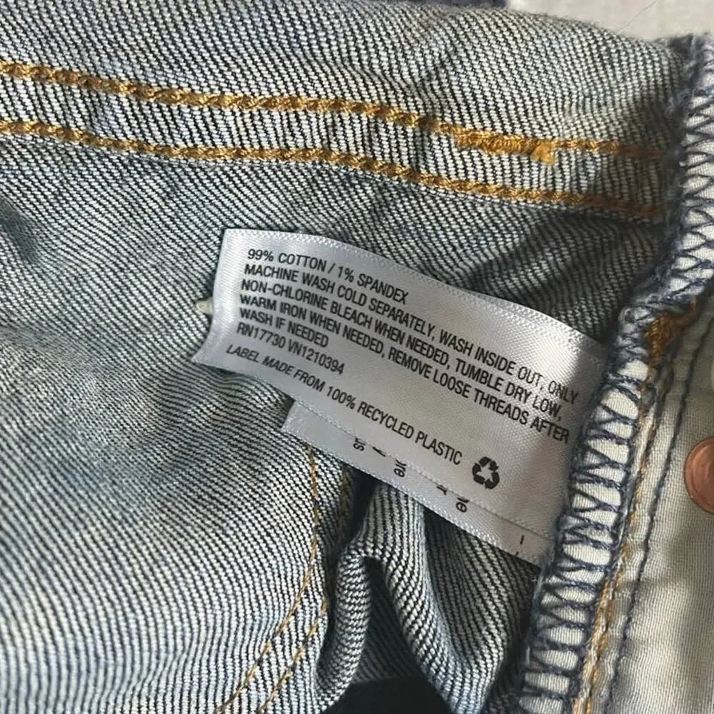 Universal Thread excellent pre